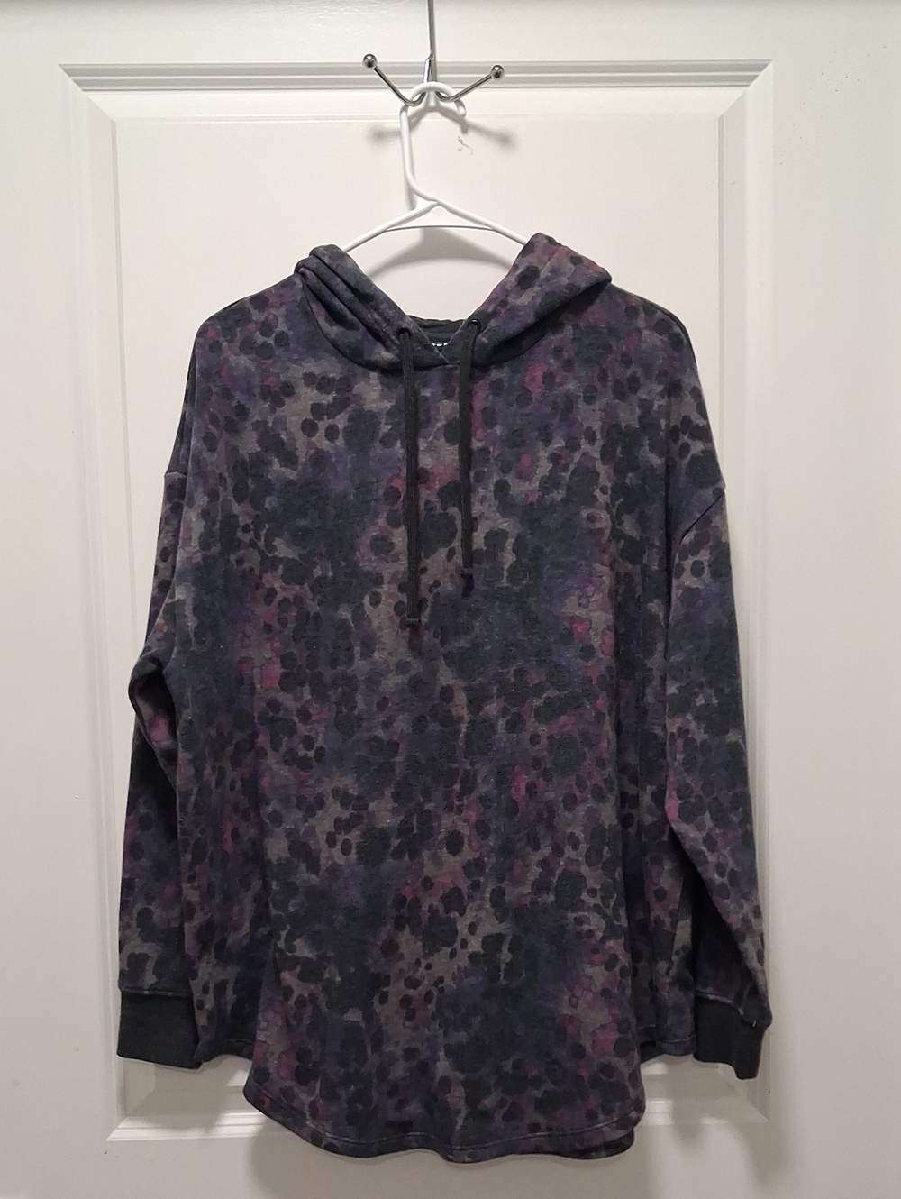 Torrid Hoodie Pullover Hoodie Women Fleece Hoodie Women  Purple Tie Dye Hoodie.
